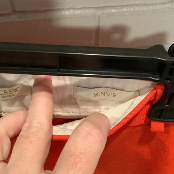 #257 J Crew “Minnie” Pull on Red Stretch Crop Pants Size 10 - Picture 4 of 5